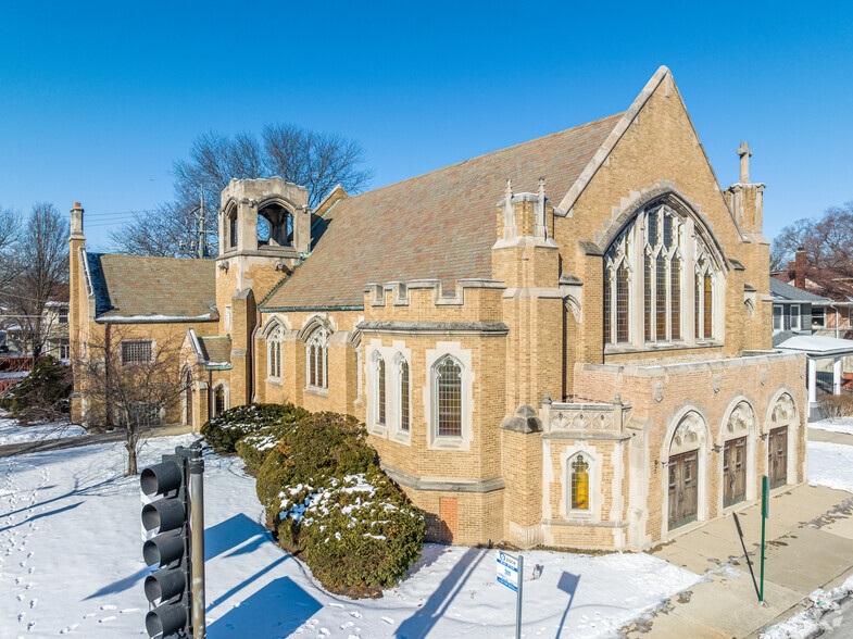 641 S Oak Park Ave, Oak Park, IL à vendre - Photo du bâtiment - Image 1 de 1