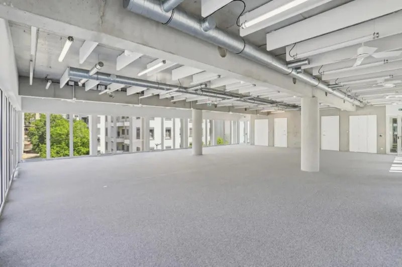 Office in Lyon for sale - Interior Photo - Image 3 of 9