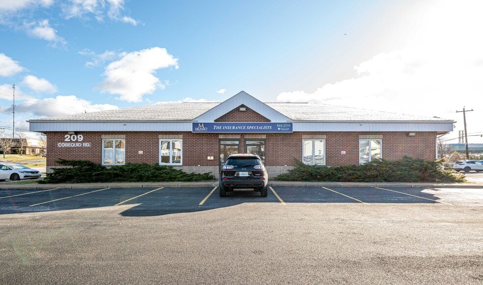 209 Cobequid Rd, Halifax Regional Municipality, NS for lease - Building Photo - Image 2 of 2