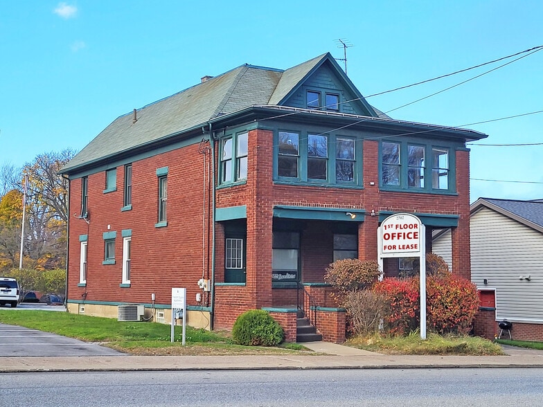 2702-2704 Peach St, Erie, PA for lease - Building Photo - Image 1 of 13