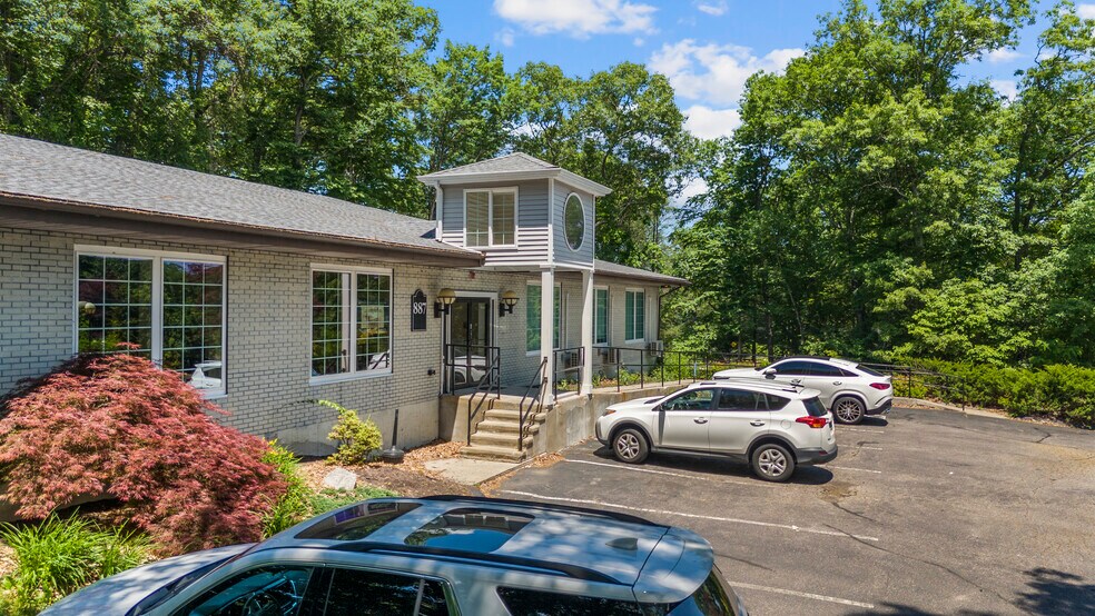 887 Main St, Monroe, CT à louer - Photo du bâtiment - Image 2 de 25