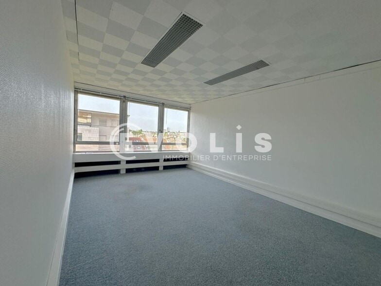 29 Rue De L'Ecole Normale, Bordeaux for sale - Interior Photo - Image 3 of 5