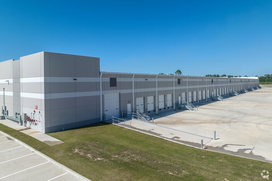 9400 FM 2920, Tomball, TX à louer - Photo du bâtiment - Image 3 de 5