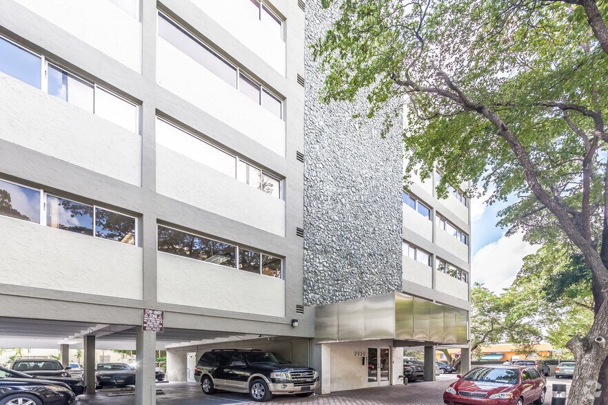2929 SW 3rd Ave, Miami, FL à louer - Photo du bâtiment - Image 2 de 4