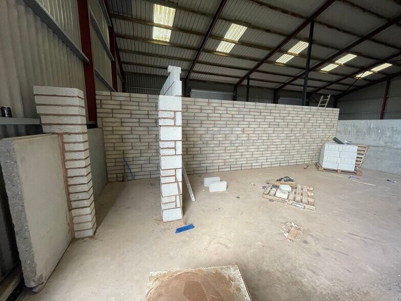 Business Park, Wellington à louer - Photo intérieure - Image 2 de 4