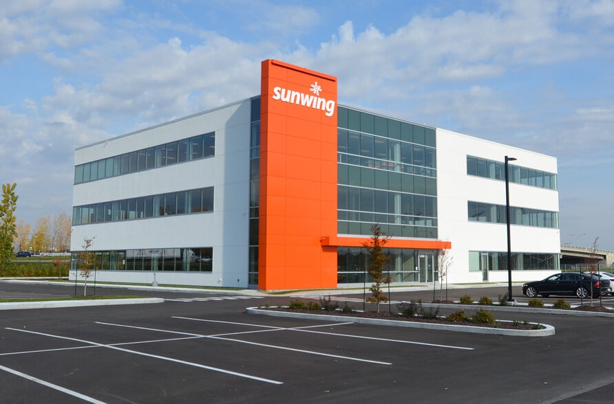 3105 Pl Louis-R.-Renaud, Laval, QC for lease - Building Photo - Image 2 of 13