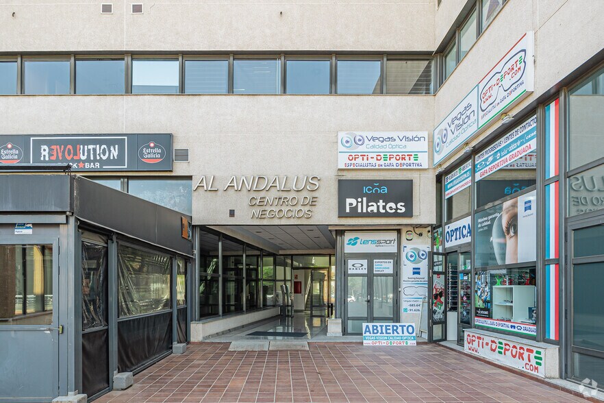 Calle Copenhague, 4-8, Las Rozas de Madrid, Madrid for lease - Building Photo - Image 3 of 3