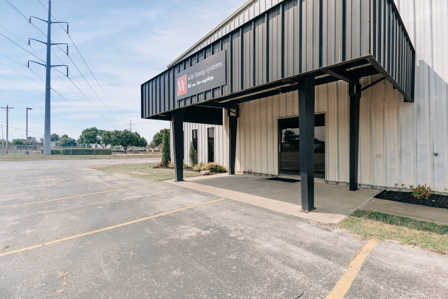 2211 El Anderson Blvd, Claremore, OK à vendre - Photo principale - Image 1 de 1