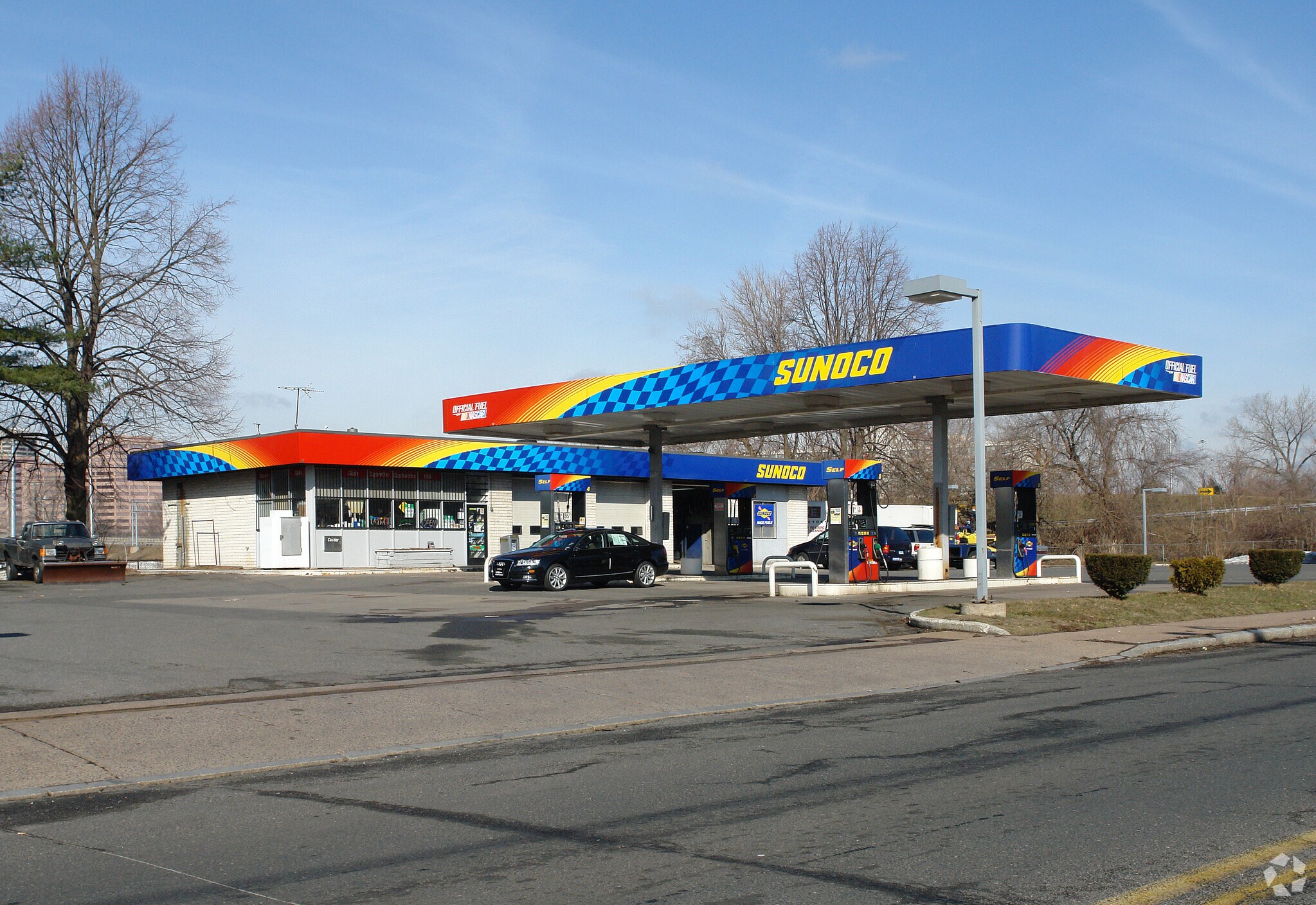 131 Darlin St, East Hartford, CT for sale Primary Photo- Image 1 of 5