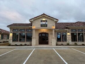 4957 Golden Triangle Blvd, Fort Worth, TX for lease Interior Photo- Image 1 of 8