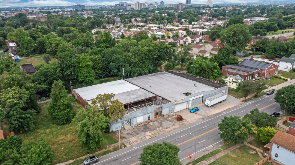 3960 Page Blvd, Saint Louis, MO à vendre - Photo du bâtiment - Image 3 de 6