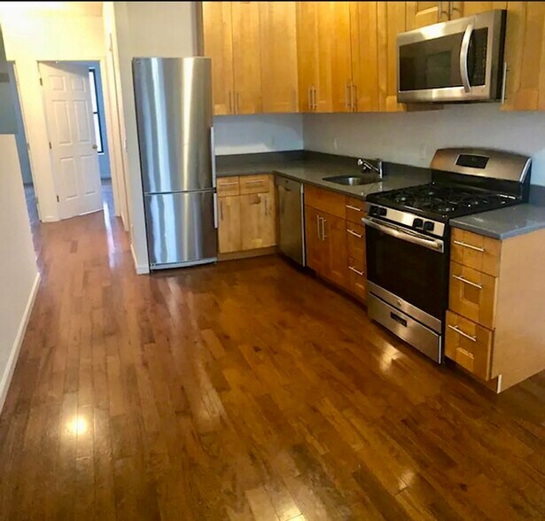 1537 Nostrand Ave, Brooklyn, NY à vendre - Photo du bâtiment - Image 3 de 7