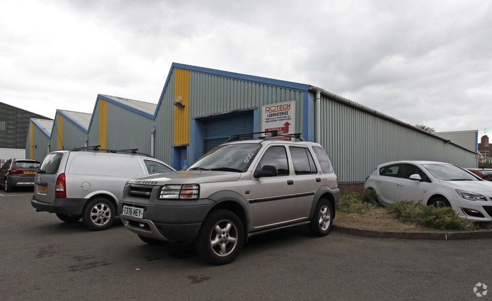 Western Way, Wednesbury for sale - Primary Photo - Image 1 of 2