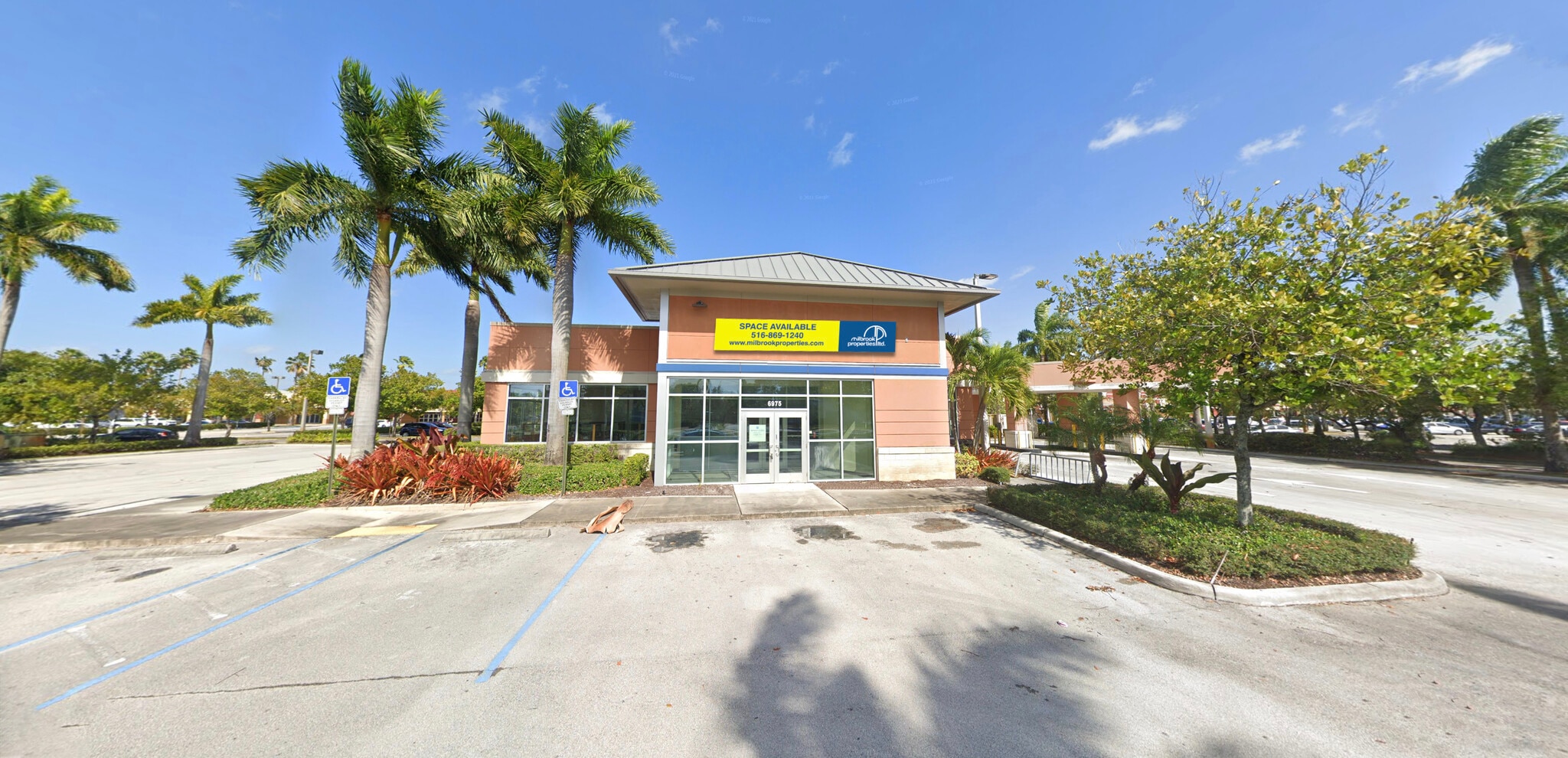 6805-7031 Taft St, Hollywood, FL for lease Interior Photo- Image 1 of 24