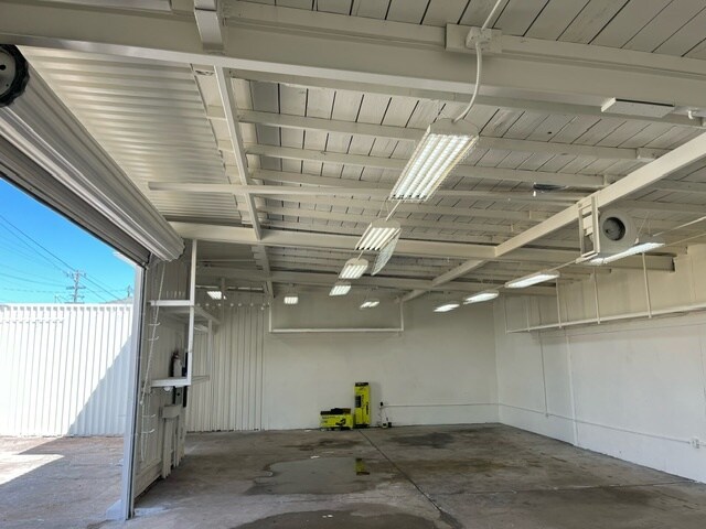 Plus de détails pour 1728 W 166th St, Gardena, CA - Industriel à vendre