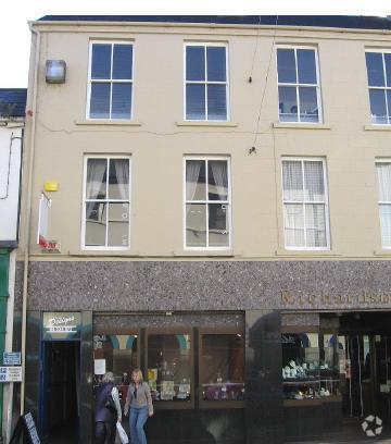 9-11 East Bridge St, Enniskillen for lease Primary Photo- Image 1 of 2