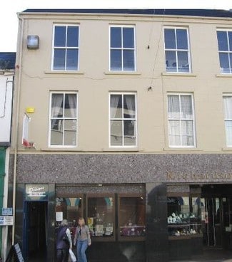 Plus de détails pour 9-11 East Bridge St, Enniskillen - Commerce de détail à louer