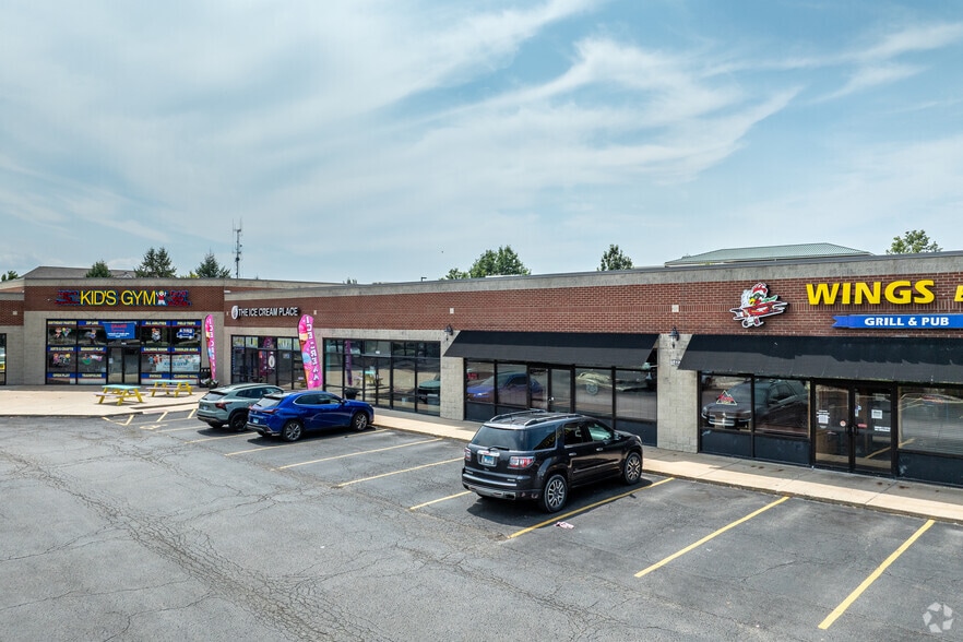 1411-1475 Veterans Pky, Yorkville, IL for lease - Primary Photo - Image 1 of 7