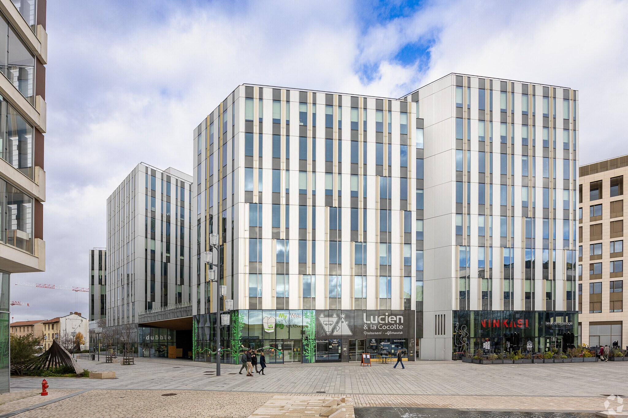 34 Rue De La Soie, Villeurbanne for lease Primary Photo- Image 1 of 9