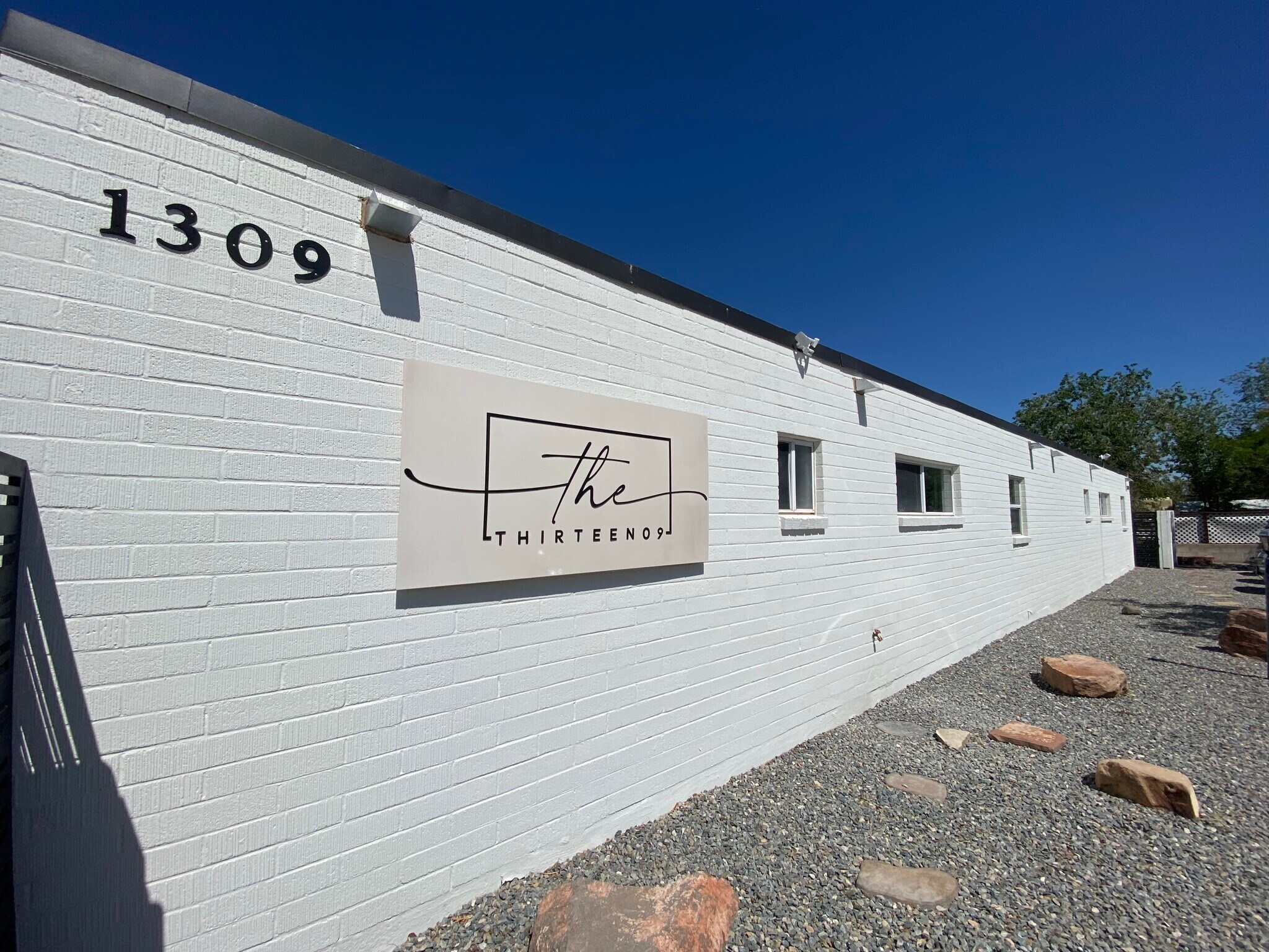 1309 Virginia St NE, Albuquerque, NM for sale Primary Photo- Image 1 of 51