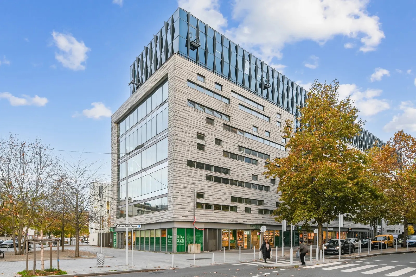 Office in Boulogne-Billancourt for lease Primary Photo- Image 1 of 18