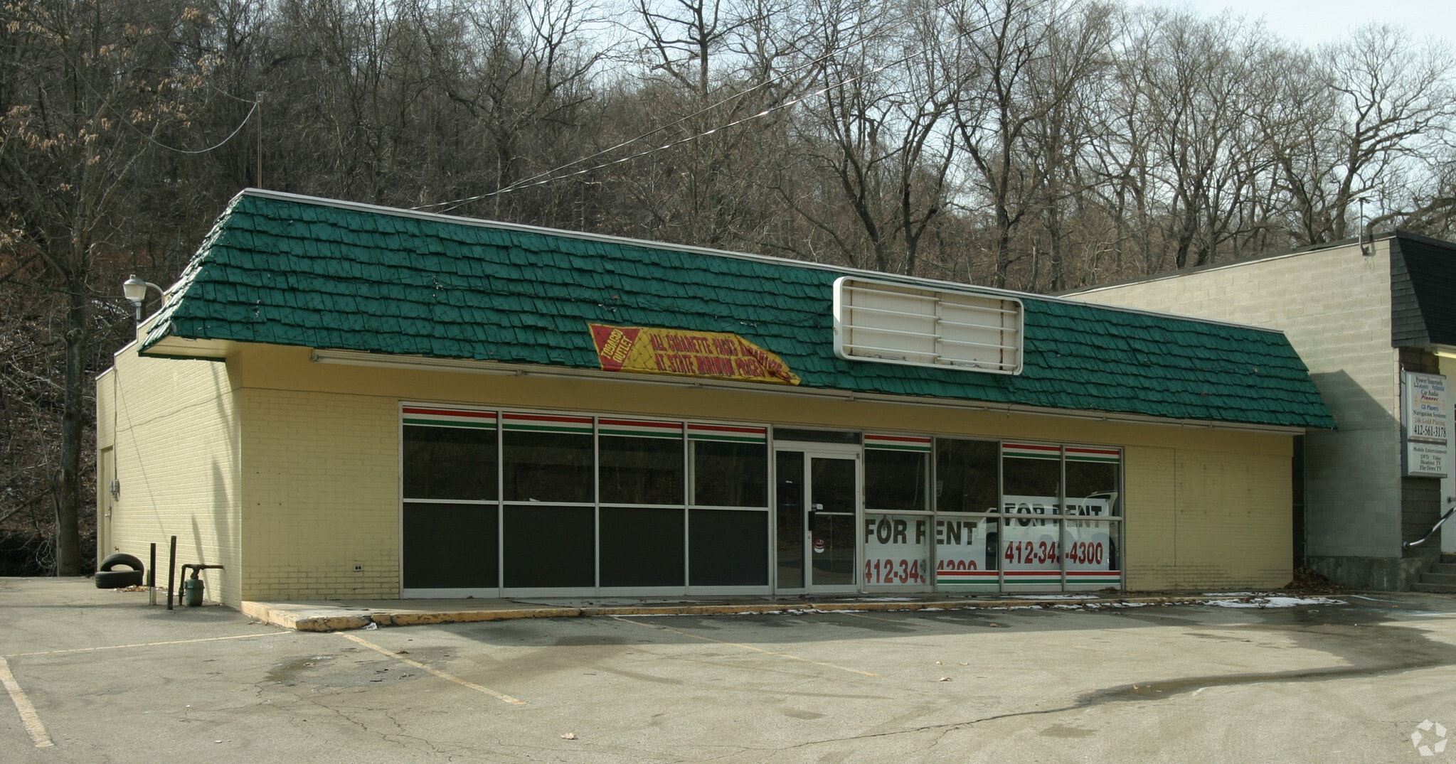 2421 McNeilly Rd, Pittsburgh, PA for lease Primary Photo- Image 1 of 2
