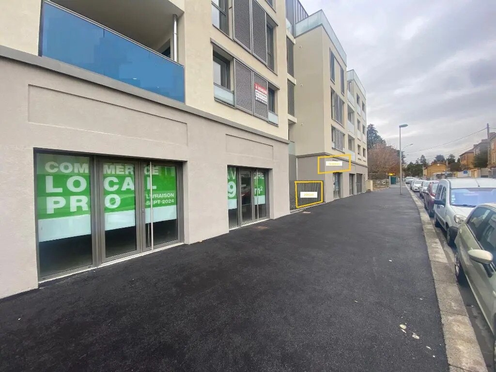 Office in Villefranche-sur-Saône for lease Building Photo- Image 1 of 6