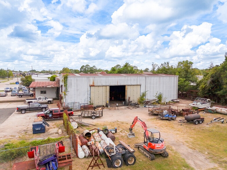 7455 E Industrial Dr, Baton Rouge, LA for sale - Building Photo - Image 1 of 9