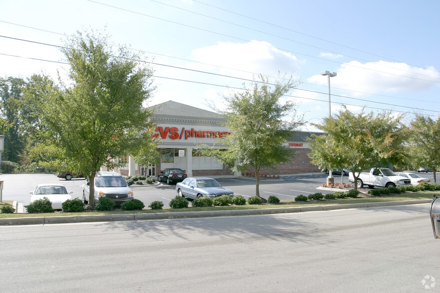 2480 Rocky Ridge Rd, Birmingham, AL à vendre - Photo du bâtiment - Image 1 de 5