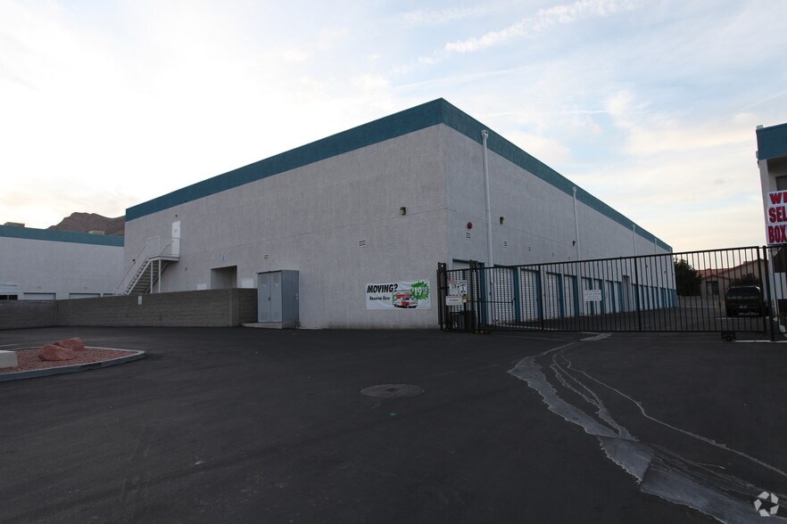 7151 E Lake Mead Blvd, Las Vegas, NV for sale - Building Photo - Image 2 of 8