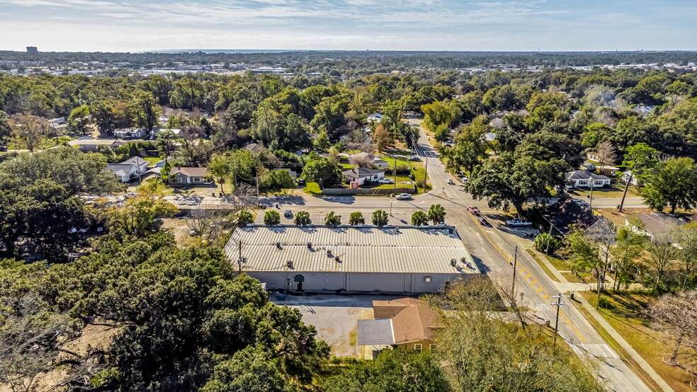 4828 W Jackson St, Pensacola, FL for sale - Building Photo - Image 3 of 8