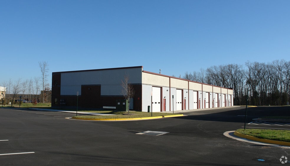 8120-8144 Flannery Ct, Manassas, VA for lease - Building Photo - Image 3 of 27