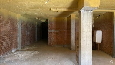 Retail in Guadalajara, Guadalajara for lease Interior Photo- Image 2 of 5