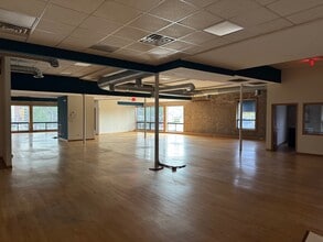 7321 Madison St, Forest Park, IL for lease Interior Photo- Image 2 of 9