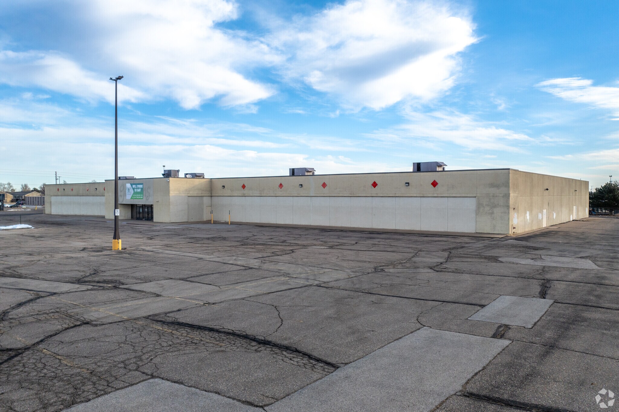 7011 W Central Ave, Wichita, KS for lease Building Photo- Image 1 of 23