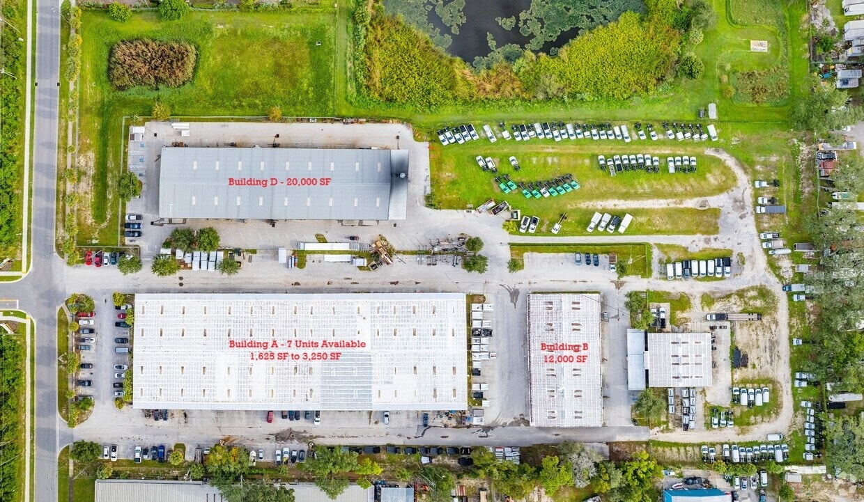 1400 L and R Industrial Blvd, Tarpon Springs, FL à louer Photo principale- Image 1 de 17