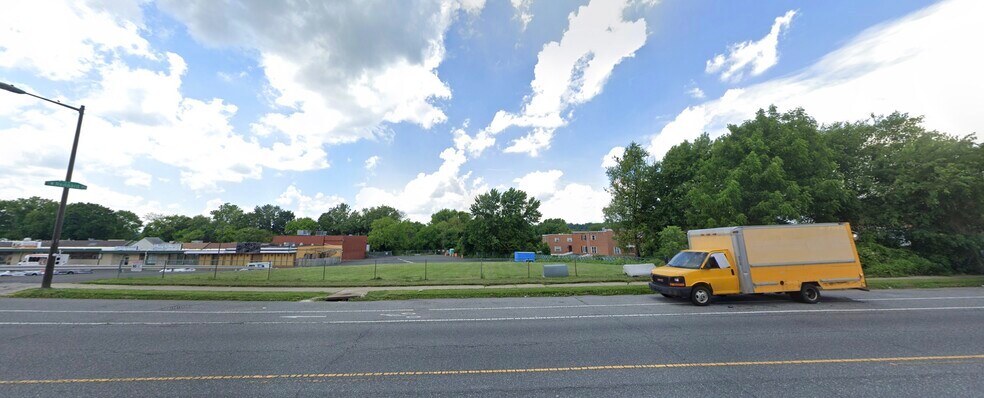 11990 Rennard St, Philadelphia, PA for sale - Building Photo - Image 3 of 4