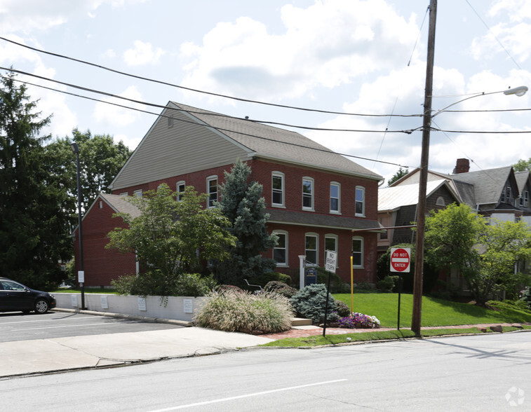 320 W Front St, Media, PA à vendre - Photo principale - Image 1 de 1