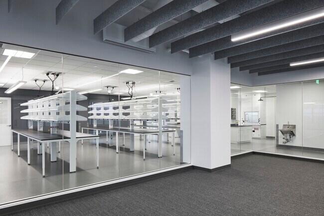 Plus de détails pour 1930 Boren Ave, Seattle, WA - Bureau à louer