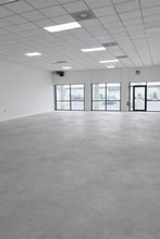 6160-6170 Ulmerton Rd, Clearwater, FL for lease Interior Photo- Image 2 of 5