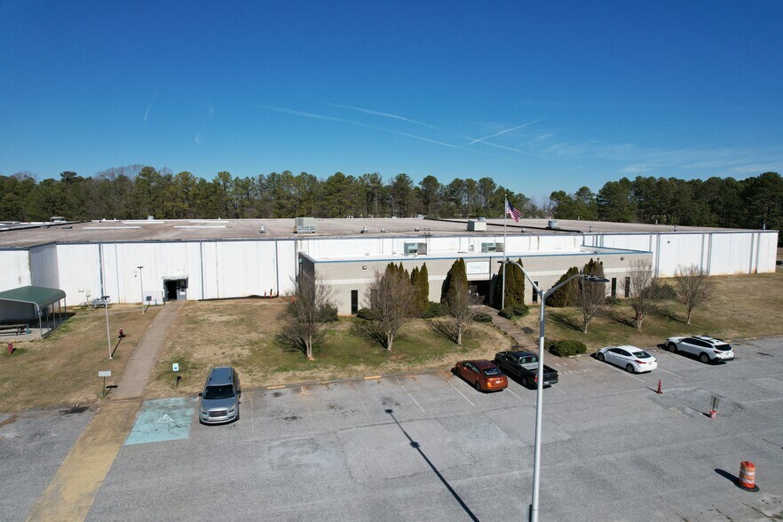 5950 N Main St, Cowpens, SC à vendre - Photo du bâtiment - Image 2 de 11