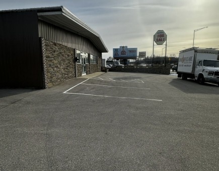 43 S Stoughton Rd, Madison, WI for lease - Building Photo - Image 2 of 2