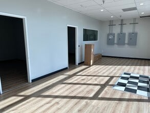 509-523 E Rosecrans Ave, Compton, CA à louer Photo intérieure- Image 1 de 7