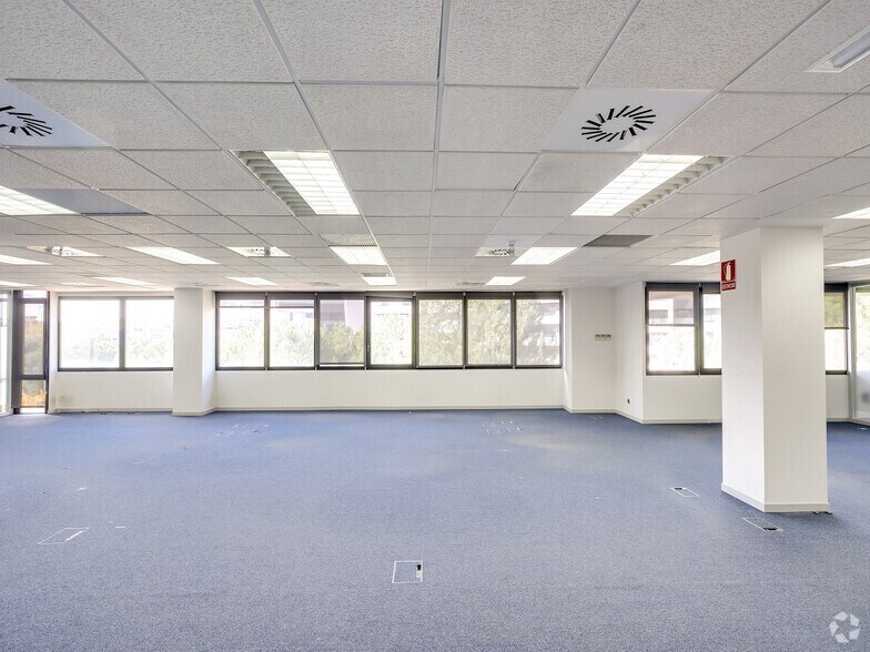 Office in Alcobendas, Madrid for sale - Building Photo - Image 3 of 7
