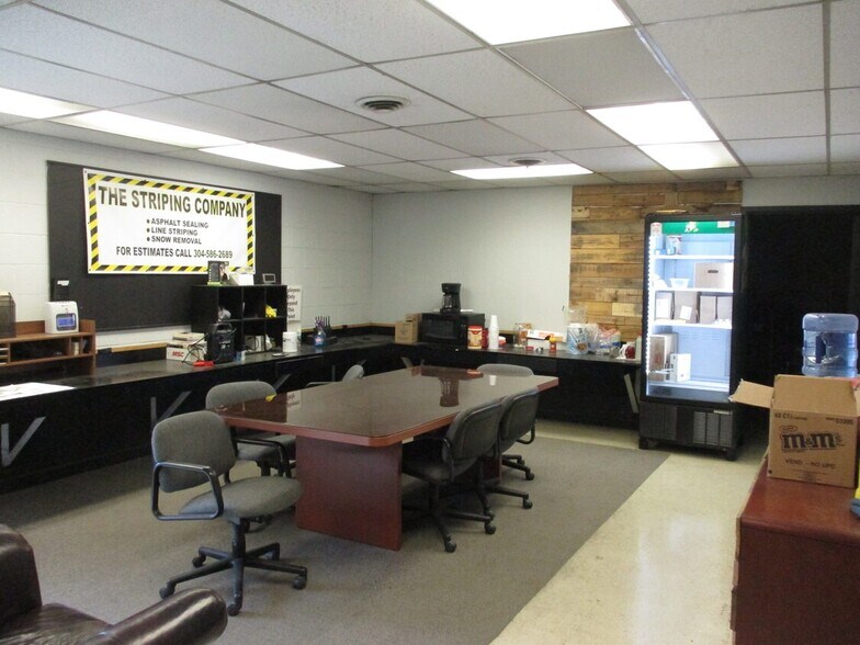 49 Craddock Way, Poca, WV à louer - Photo intérieure - Image 3 de 11