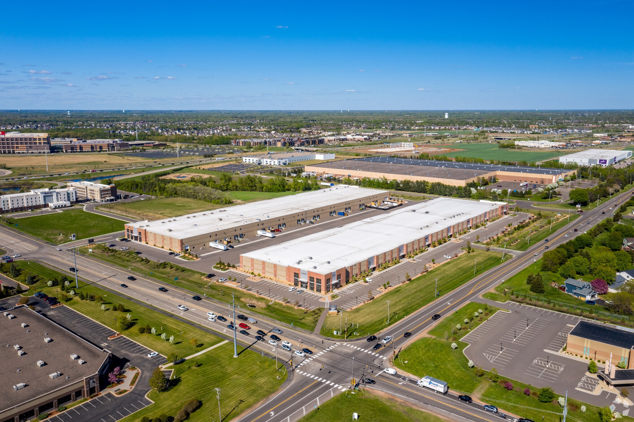 7200 93rd Ave N, Brooklyn Park, MN for lease Building Photo- Image 1 of 13