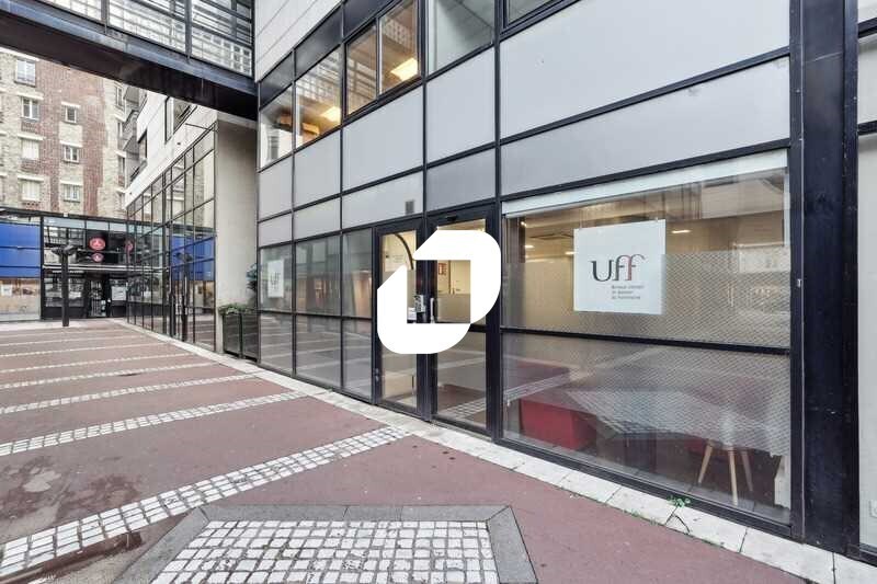 Office in Enghien-les-Bains for lease Building Photo- Image 1 of 15