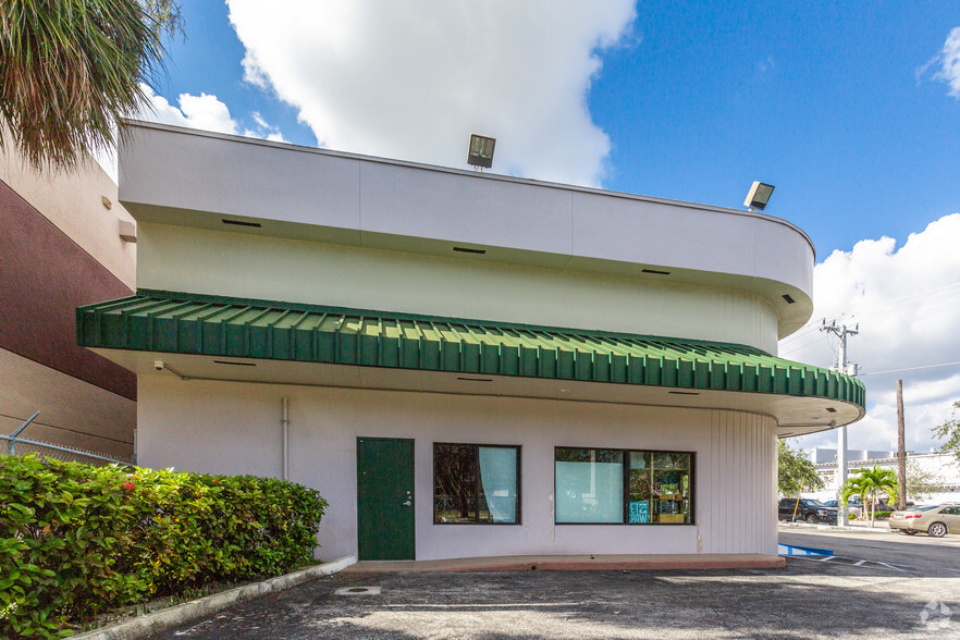 9200-9228 SW 156th St, Miami, FL for lease - Building Photo - Image 2 of 12