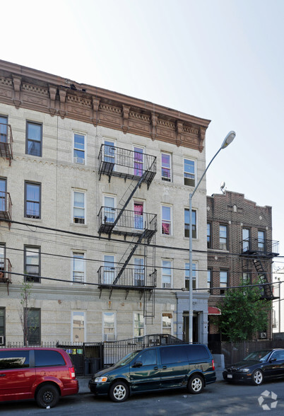 2048 Mapes Ave, Bronx, NY for sale - Building Photo - Image 3 of 5