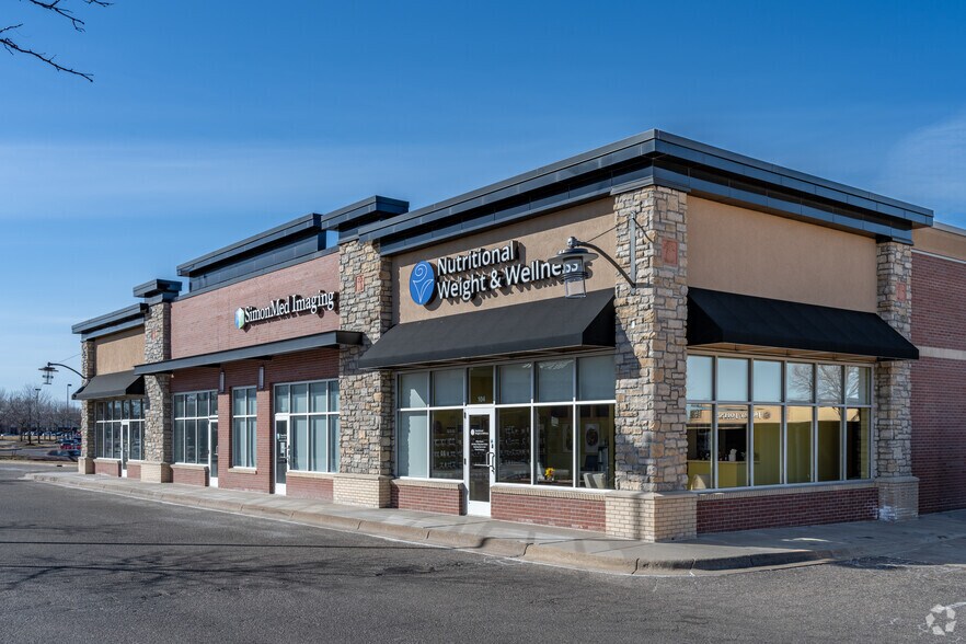 1605 Queens Dr, Woodbury, MN for lease - Building Photo - Image 2 of 6